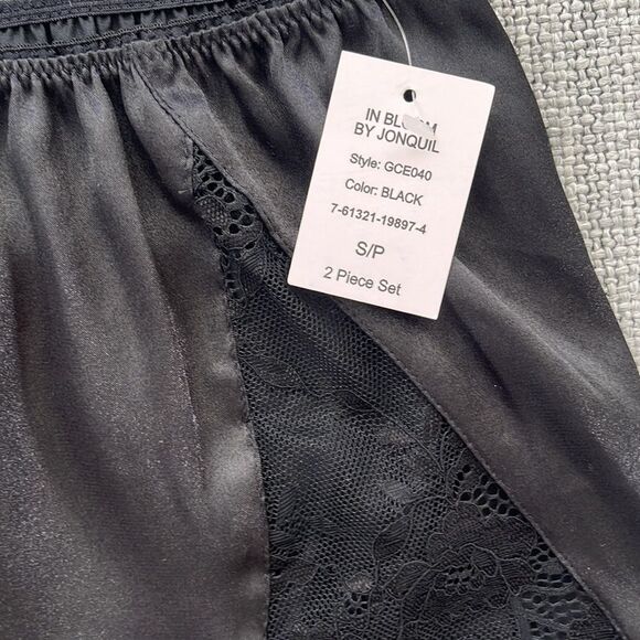 In Bloom Pajama Shorts Womens Small Black Lace Satin - Picture 2 of 5